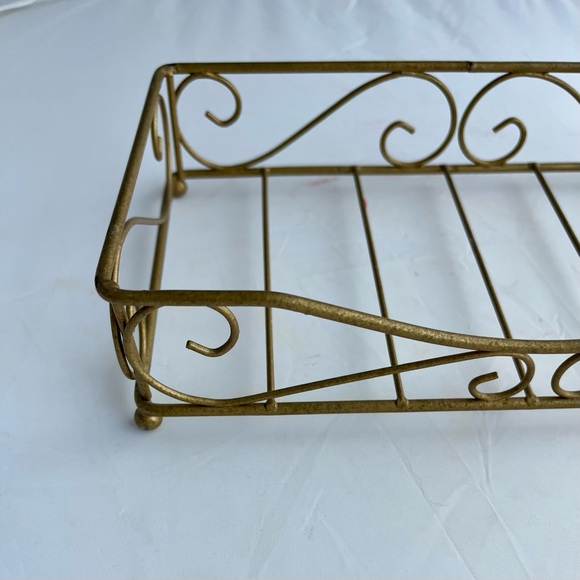 Vintage Gold Metal Scrolled Tissue Holder 9 x 5 x 2" - Picture 2 of 7